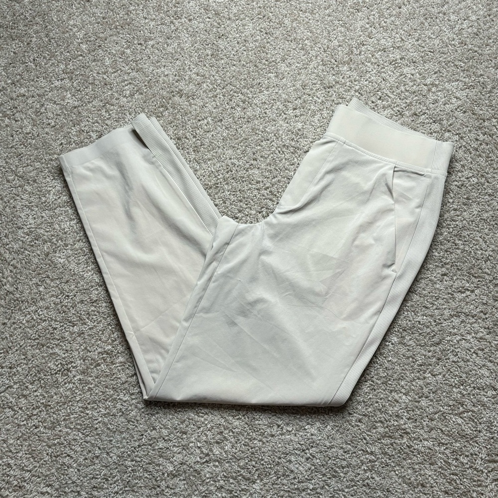 Athleta Women's Cropped Ankle Pants in Light Cream